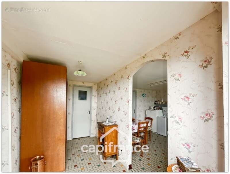 Maison de 71 m², garage, dépendances , terrain de 12234m² - photo 6