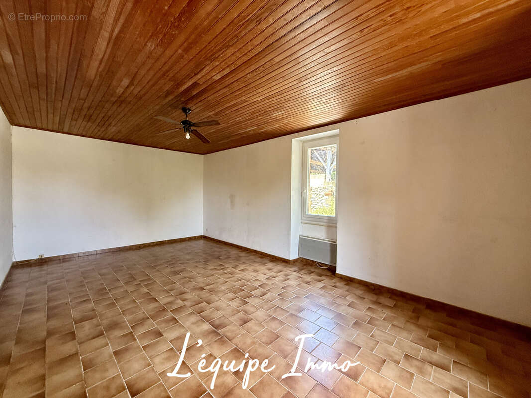 Maison à MONFERRAN-SAVES