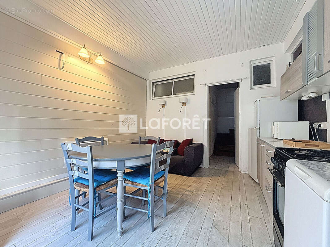 Maison à LA BREE-LES-BAINS