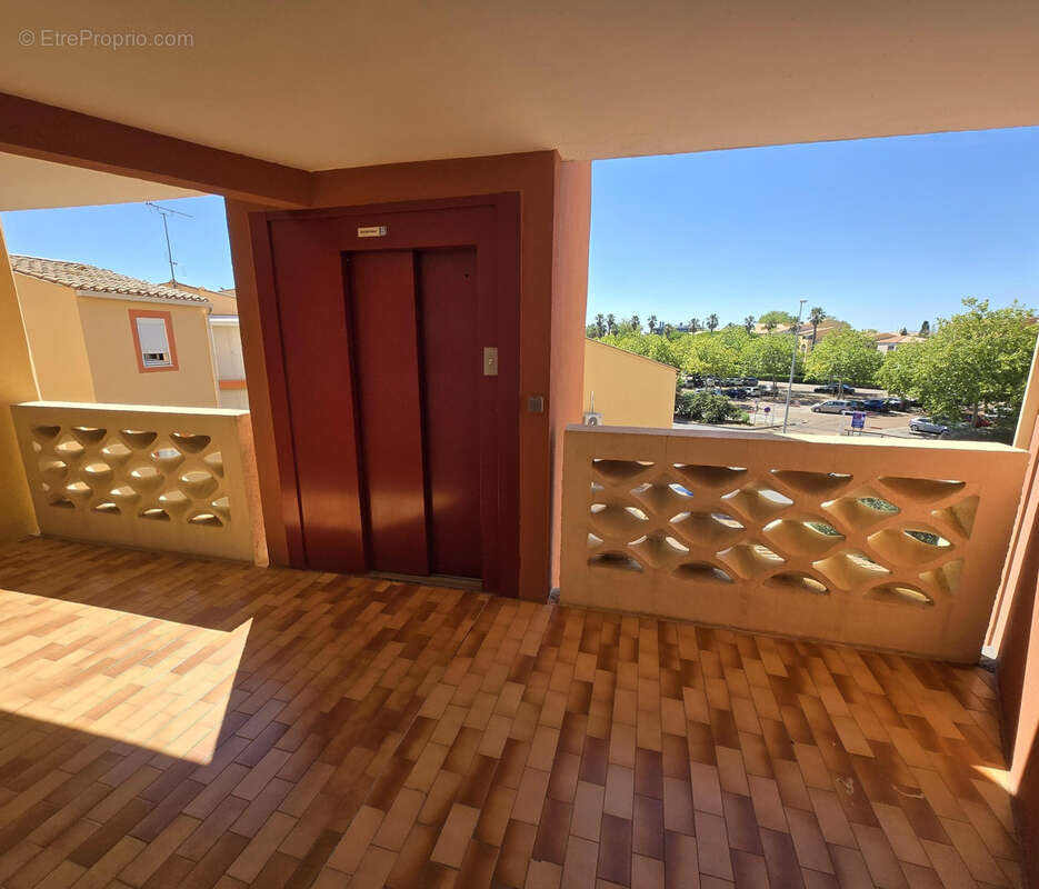 A vendre appartement F2 place de parking - photo 9