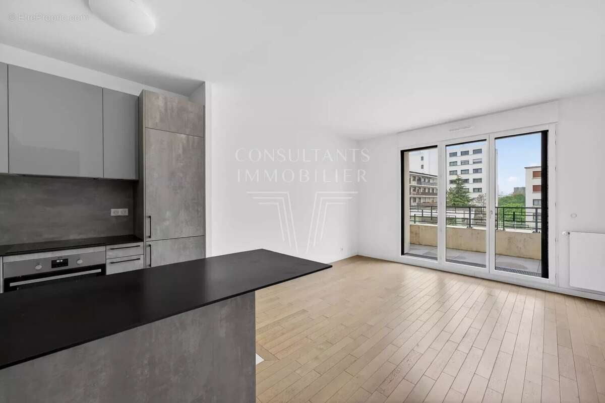 Appartement à LEVALLOIS-PERRET