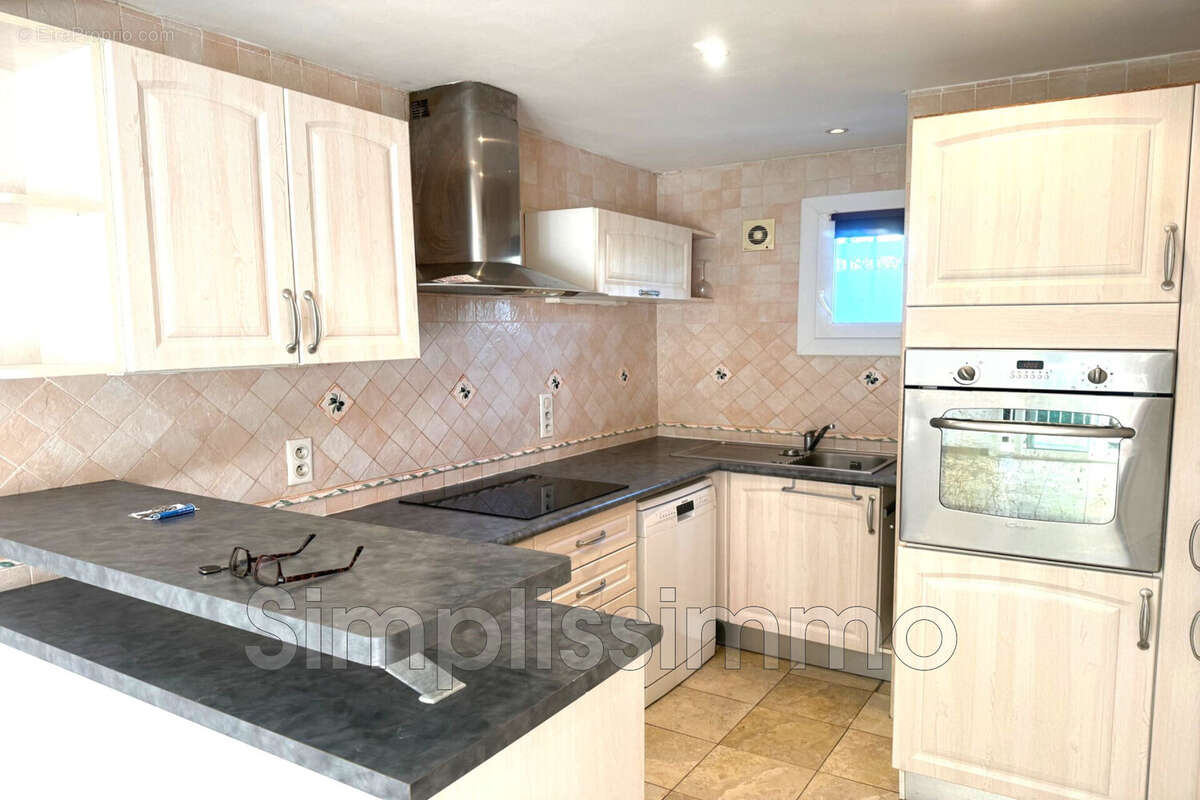 Appartement à VALLAURIS