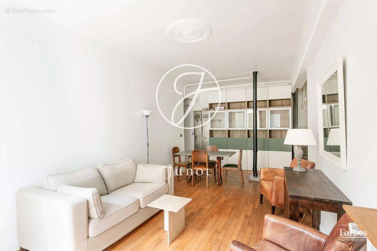 Paris 18e - BACHELET - Appartement à vendre - 2 pièces - 46,44m² Carrez - 1 chambre - Terrasse 7,12m². - photo 7