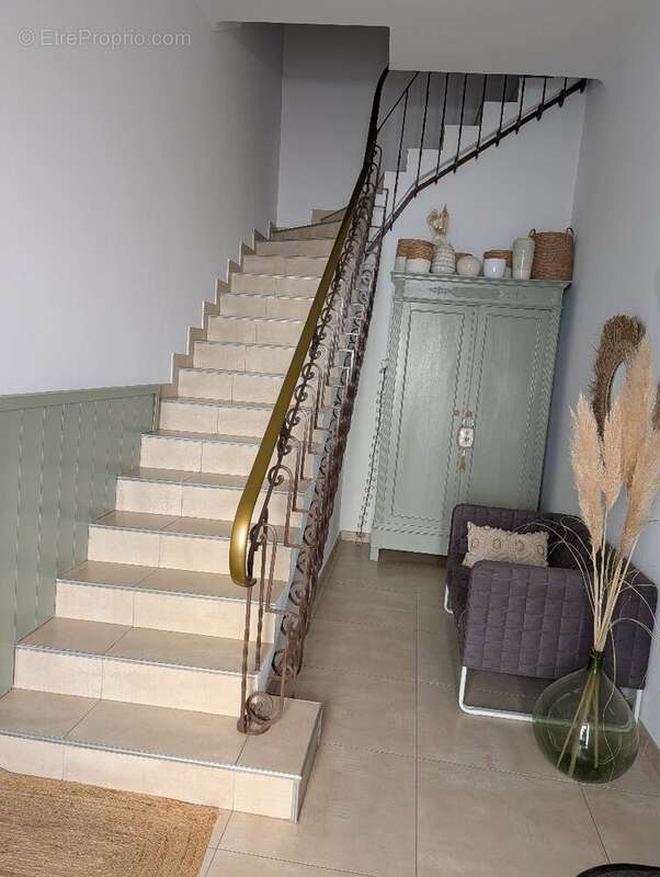 Maison à SAINT-THIBERY