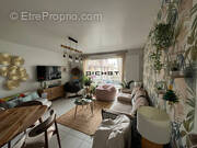 Appartement à CHEVRY