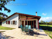 Maison à MOULIETS-ET-VILLEMARTIN