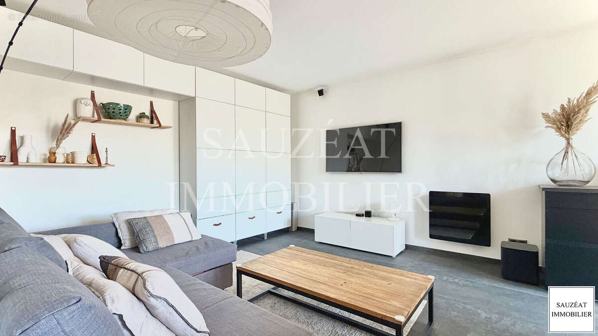 Appartement à MONTROUGE