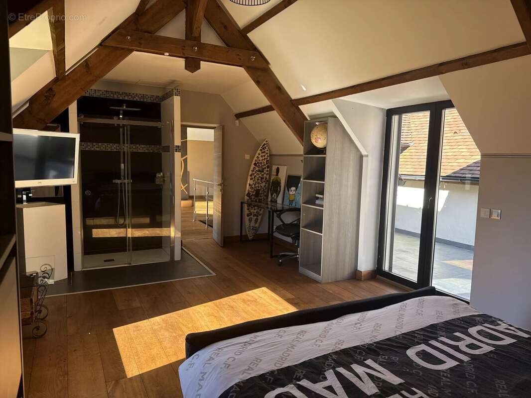 Maison à POIGNY-LA-FORET