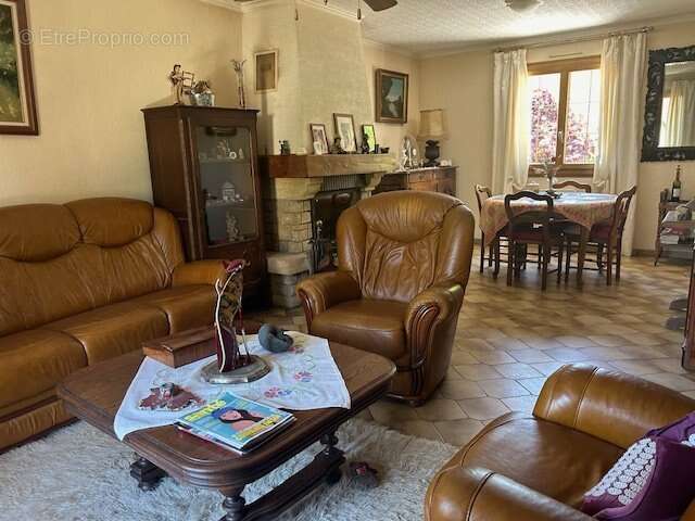 Maison à SAVIGNE-L'EVEQUE