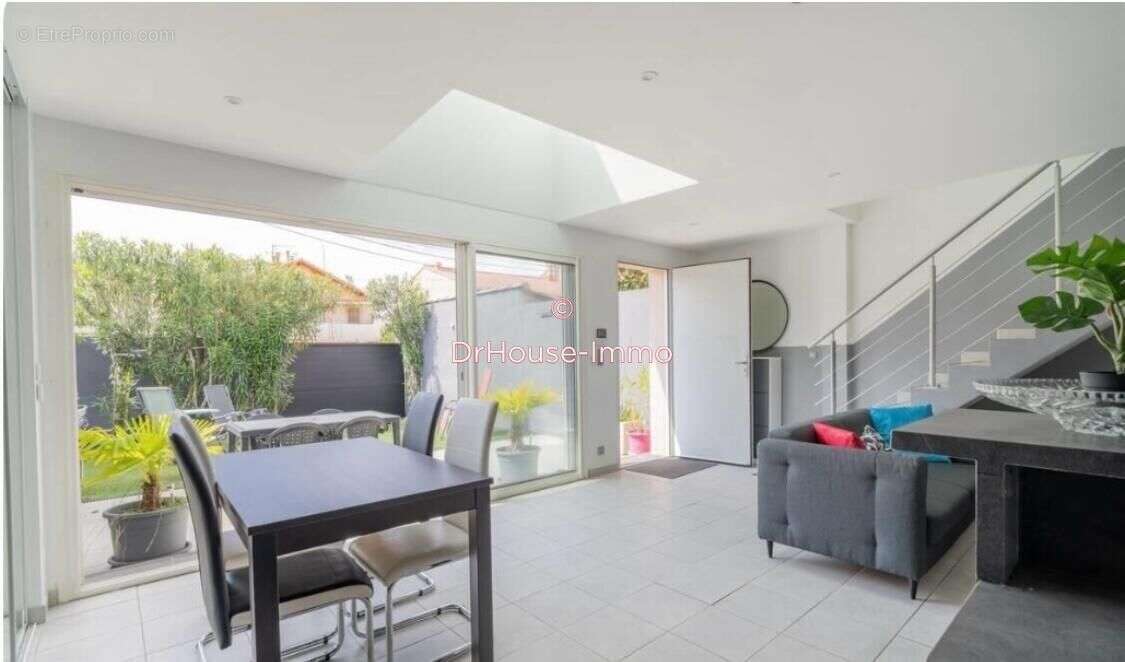 Maison à MARSEILLE-10E