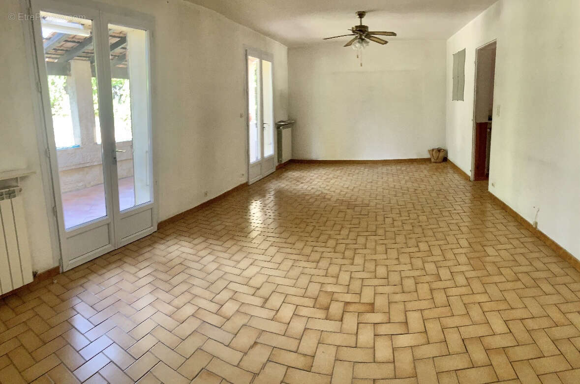 Maison à BOUC-BEL-AIR