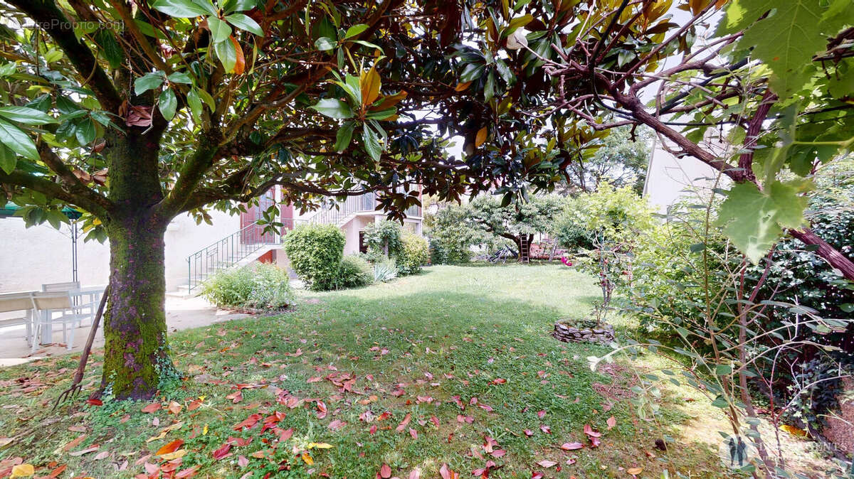 Maison à SAINT-MARTIN-D&#039;HERES