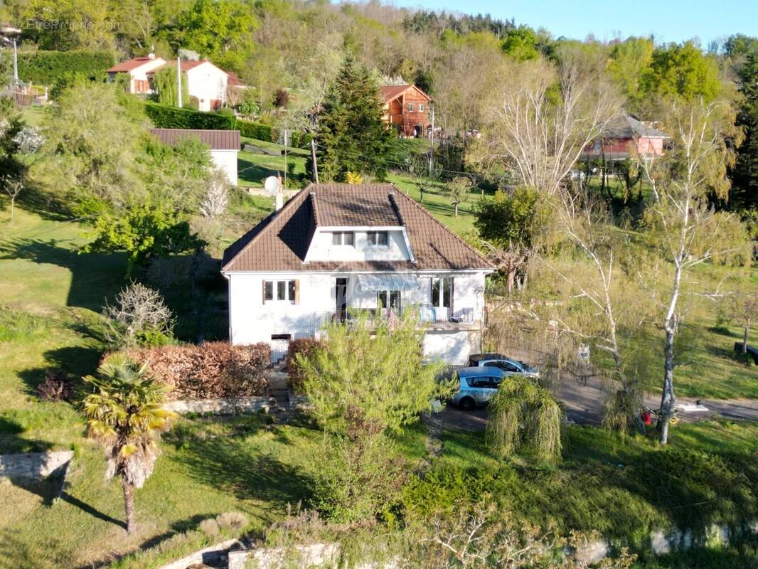 Maison à JENZAT