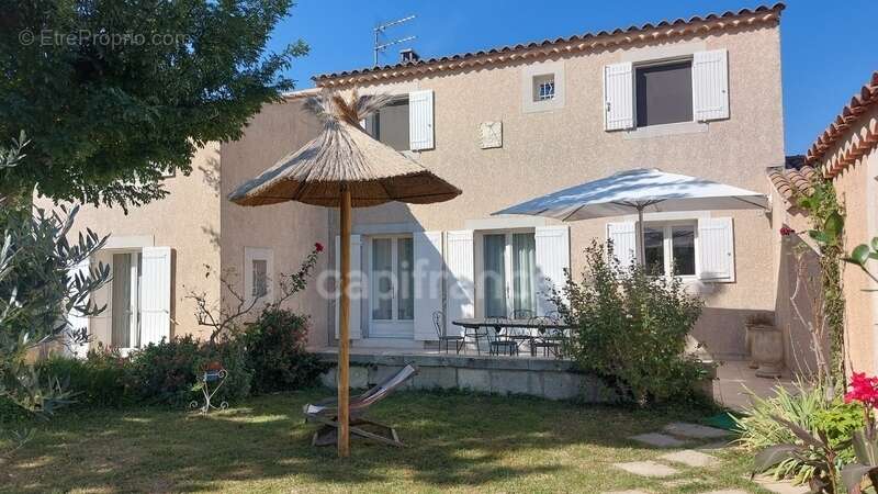 Maison à BARBENTANE