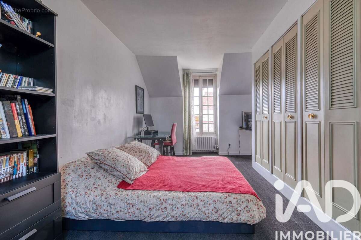 Photo 6 - Maison à VALLANGOUJARD