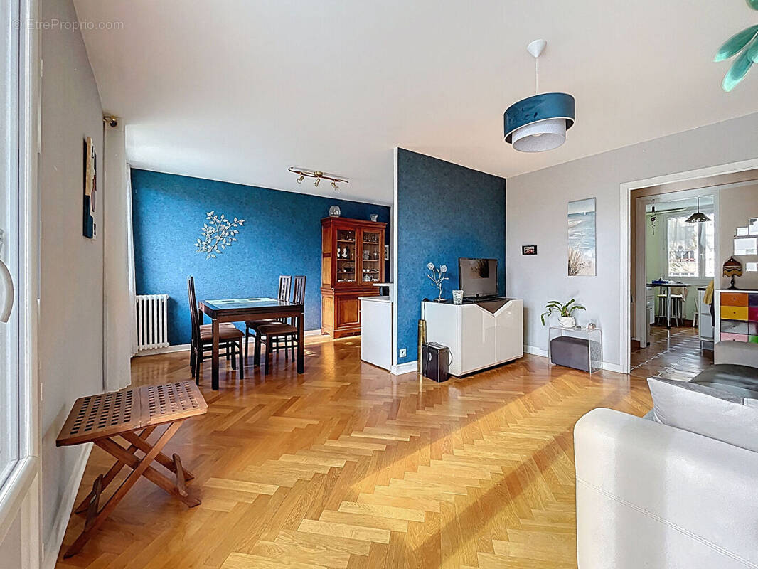 Appartement à CALUIRE-ET-CUIRE