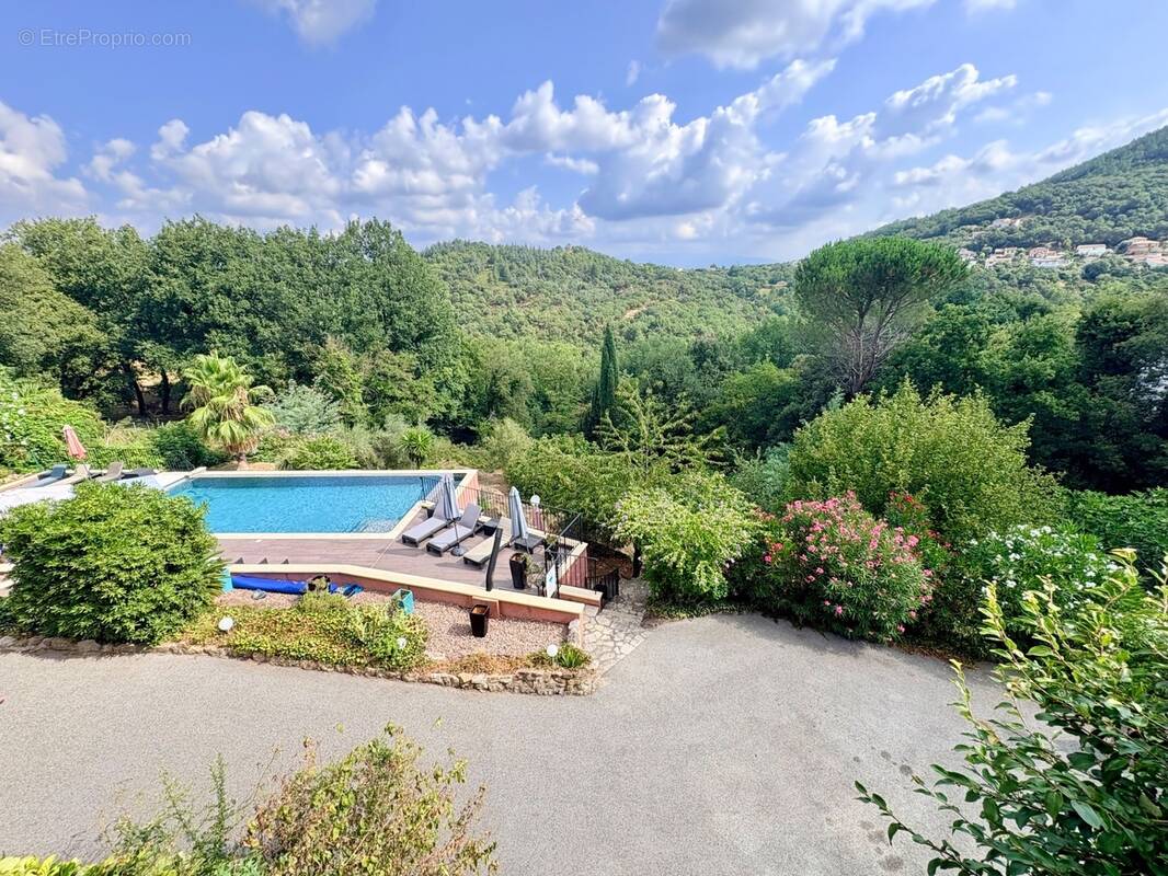 Photo Maison à Les Adrets-De-L'esterel au prix de 1 525 000€