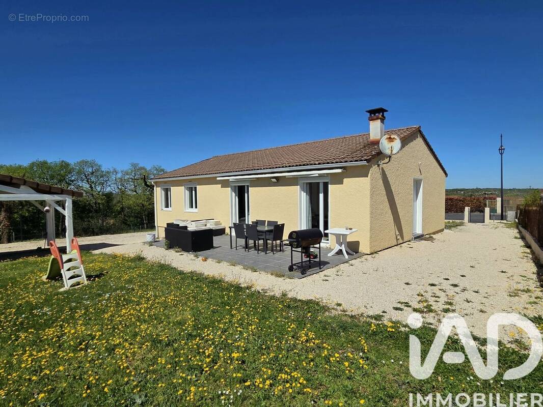 Photo 1 - Maison à LACHAPELLE-AUZAC