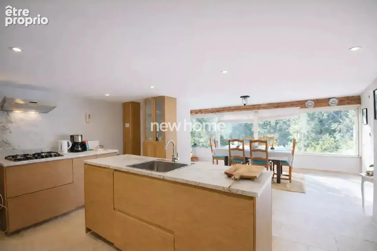 Maison 4 chambres au clame sur un beau terrain arboré - photo 12
