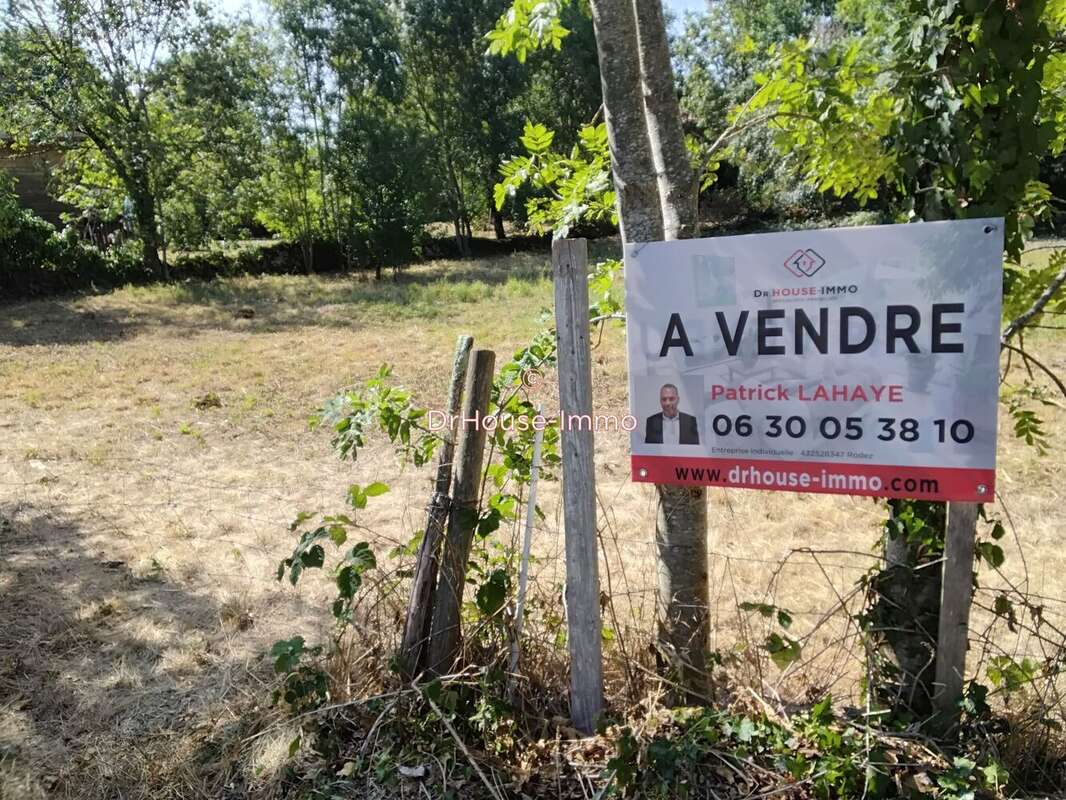 Terrain 1340 m² à Martiel  - photo 12
