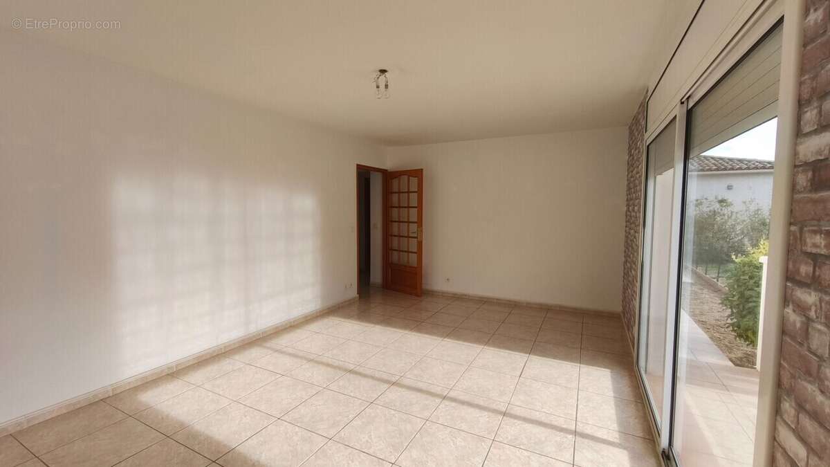 Appartement à BAGES