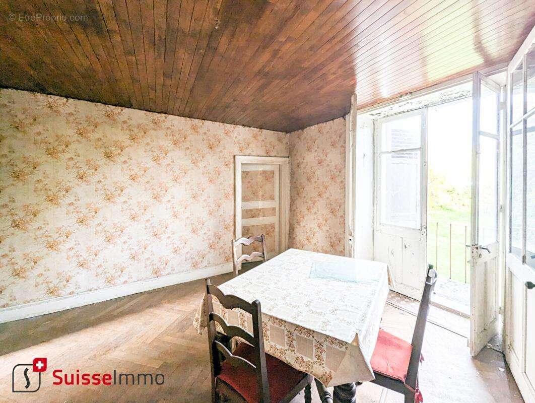 Maison à BAUME-LES-DAMES