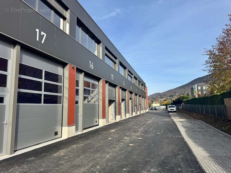 à vendre Artisans : Votre nouvel atelier de 115 m² au pied de l'A40 – Bonneville - photo 7