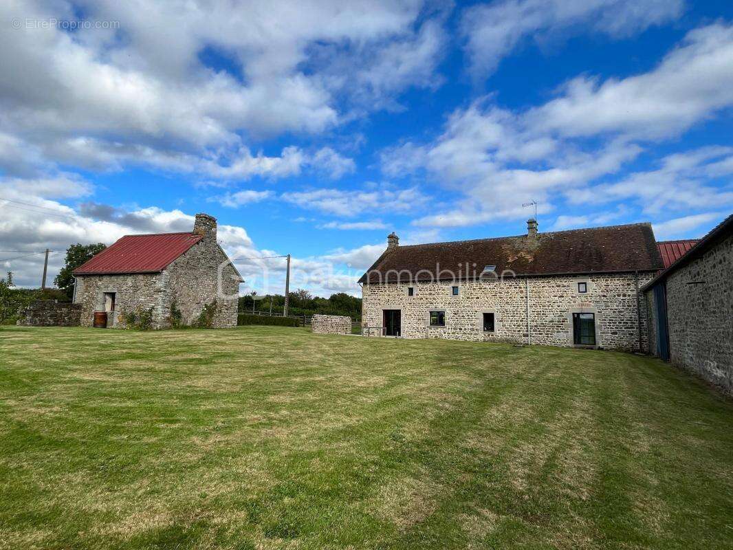 Magnifique propriété avec son exploitation équestre et 37 hectares de terrain - photo 4