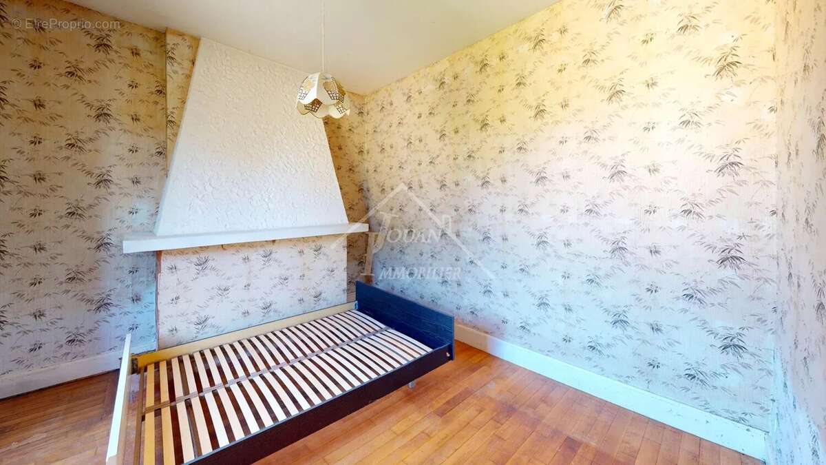 Maison à SALIGNY-SUR-ROUDON