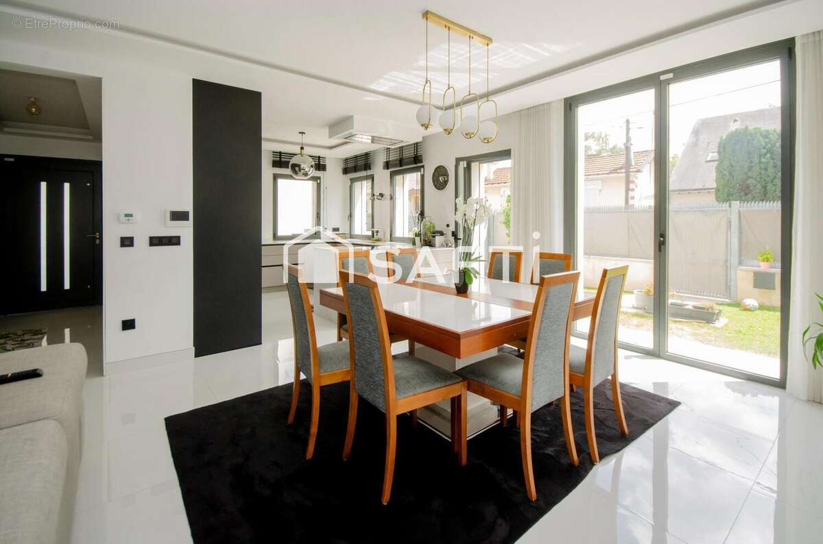 Photo 6 - Maison à CLAMART