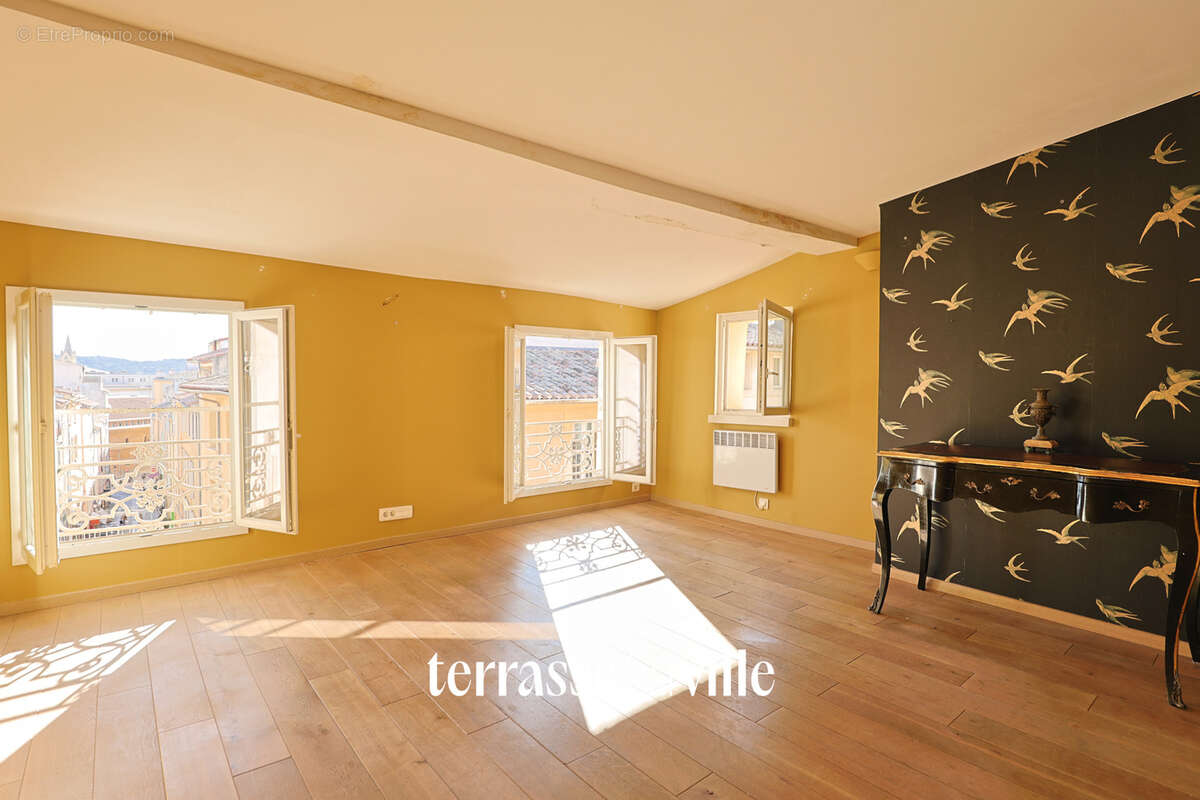 Appartement à AIX-EN-PROVENCE