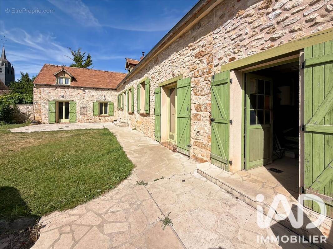Photo 1 - Maison à THENISY
