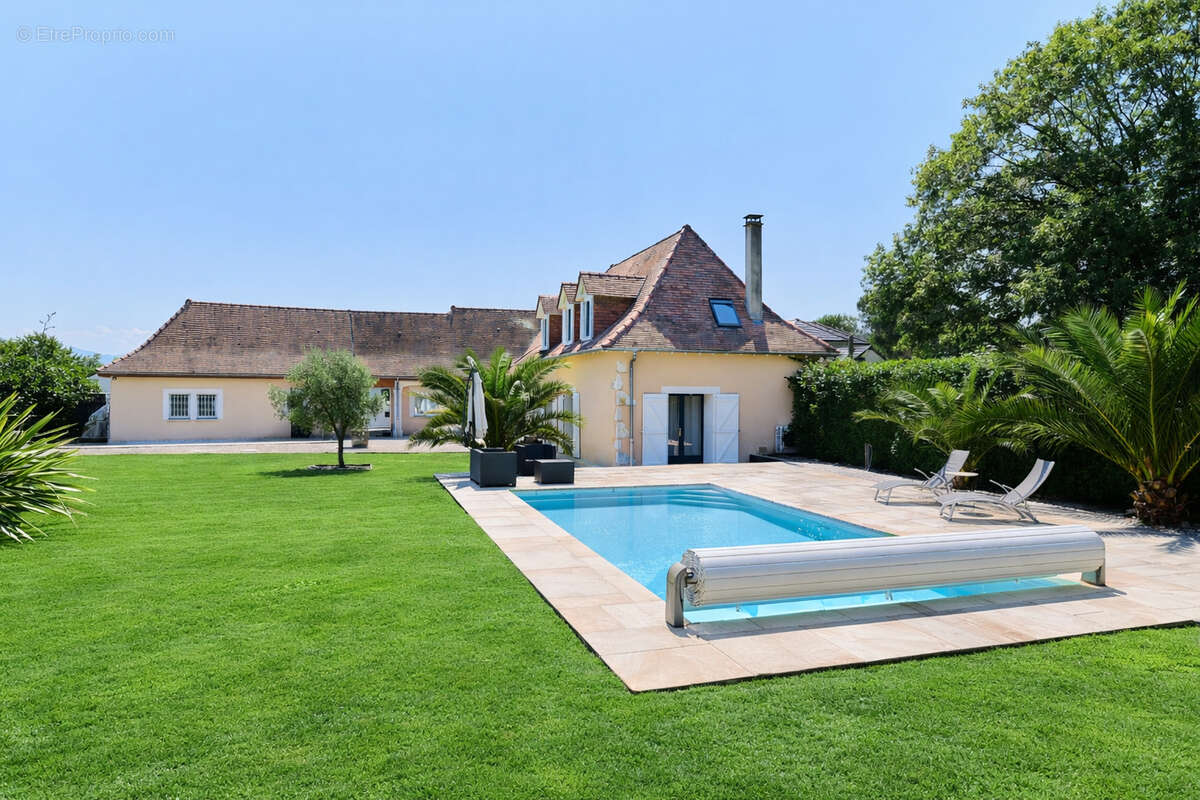 Maison 180m² à buros - photo 4