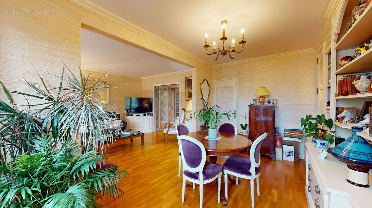 Appartement Bois d'Arcy 5 pièces 97.20 m2 + 1 cave + 1 garage fermé extérieur - photo 4