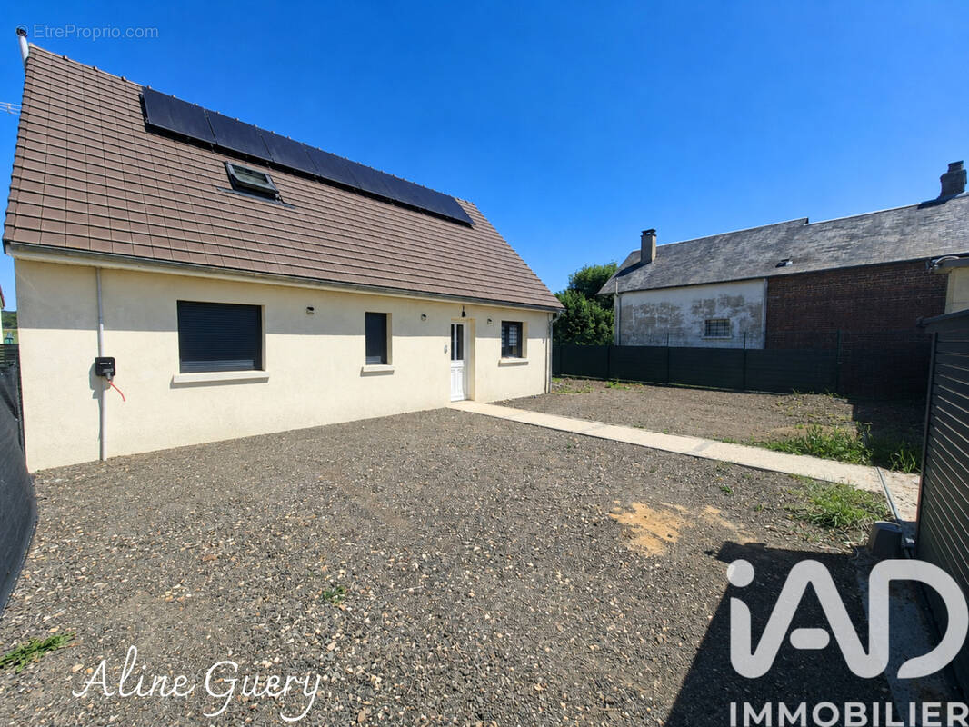 Photo 1 - Maison à ETREPAGNY