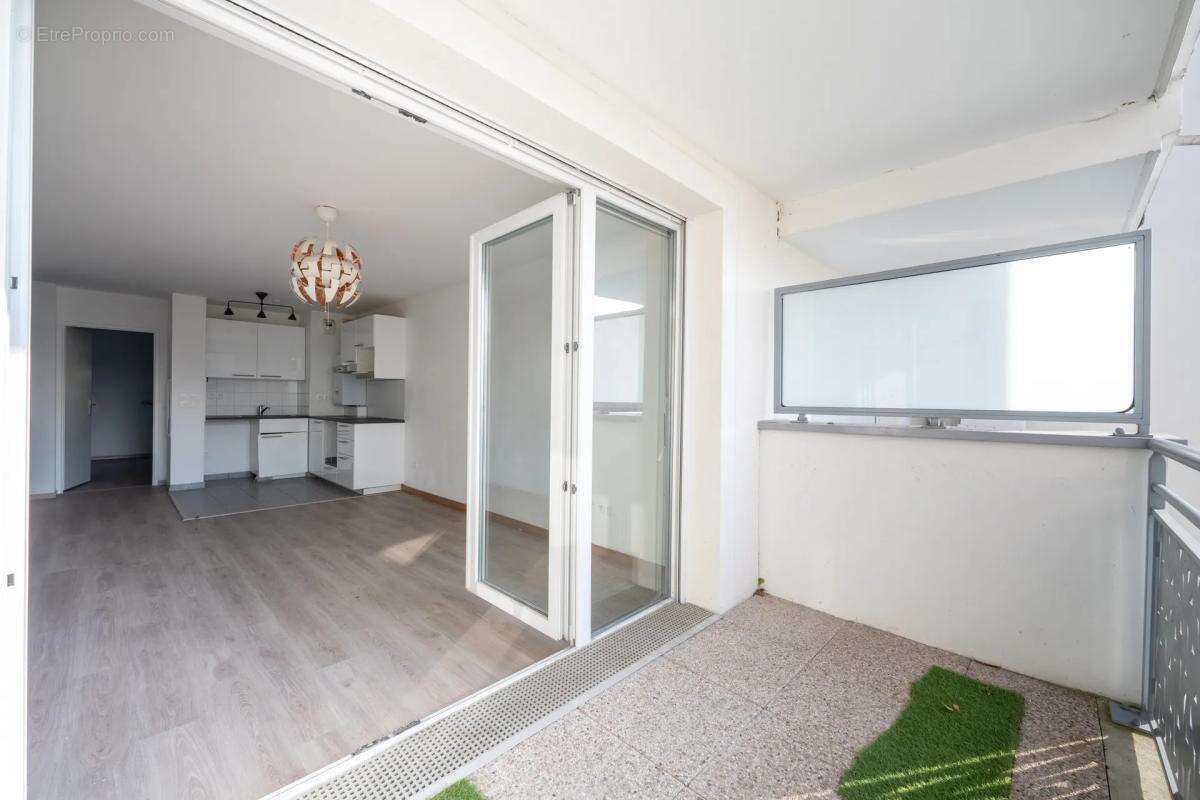 Appartement à PERSAN