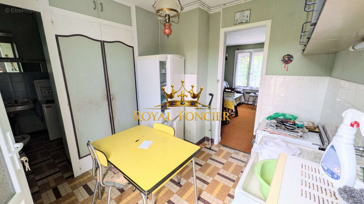 Maison 55 m² à Les Ormes  - photo 3