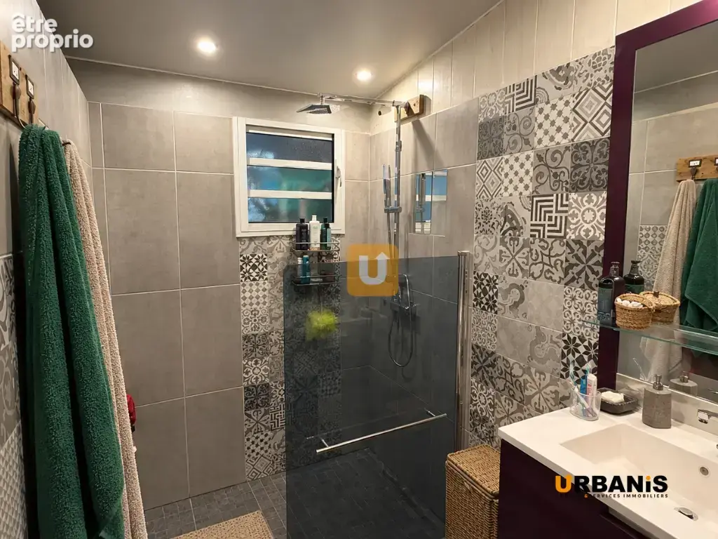 Maison t4 , piscine et grandes verandas - photo 8