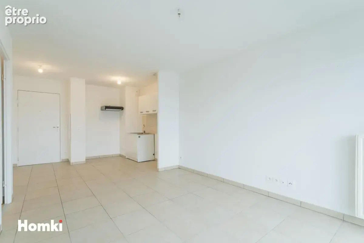 Appartement T2 de 39 m² à Annemasse 74100, Rue du Petit Malbrande - photo 3