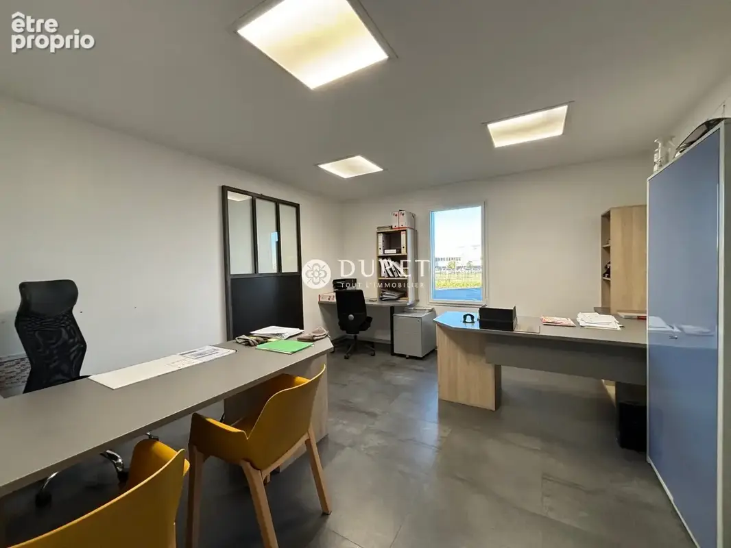 Commerce 2 300 m² à vendre à Montaigu (85600) - photo 6