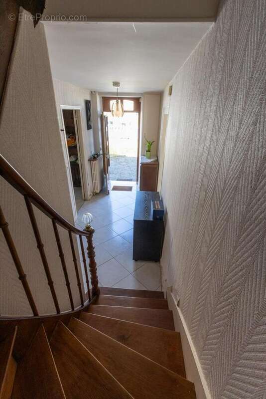 Maison à CONNERRE