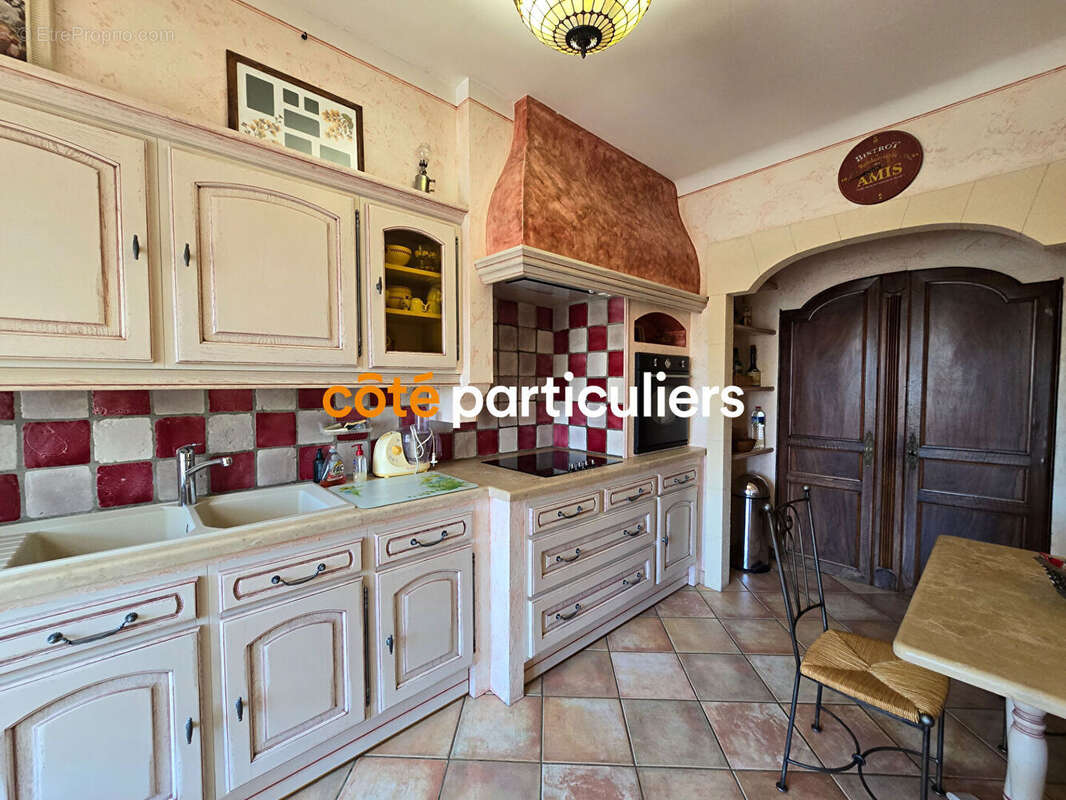 Maison 4 chambres jardin et double garage - photo 5