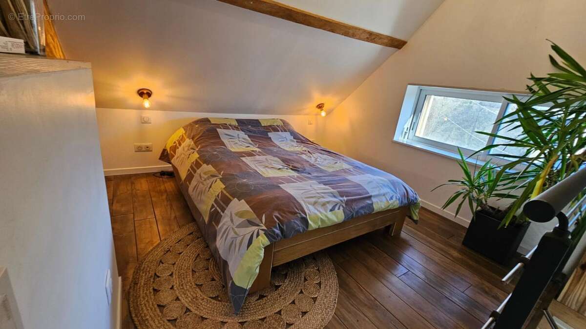 Maison à HOUDAN