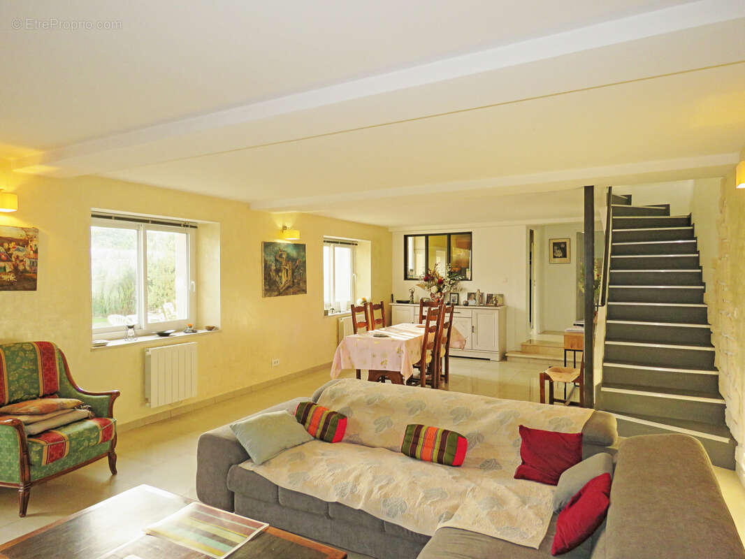 Maison à PERS-EN-GATINAIS