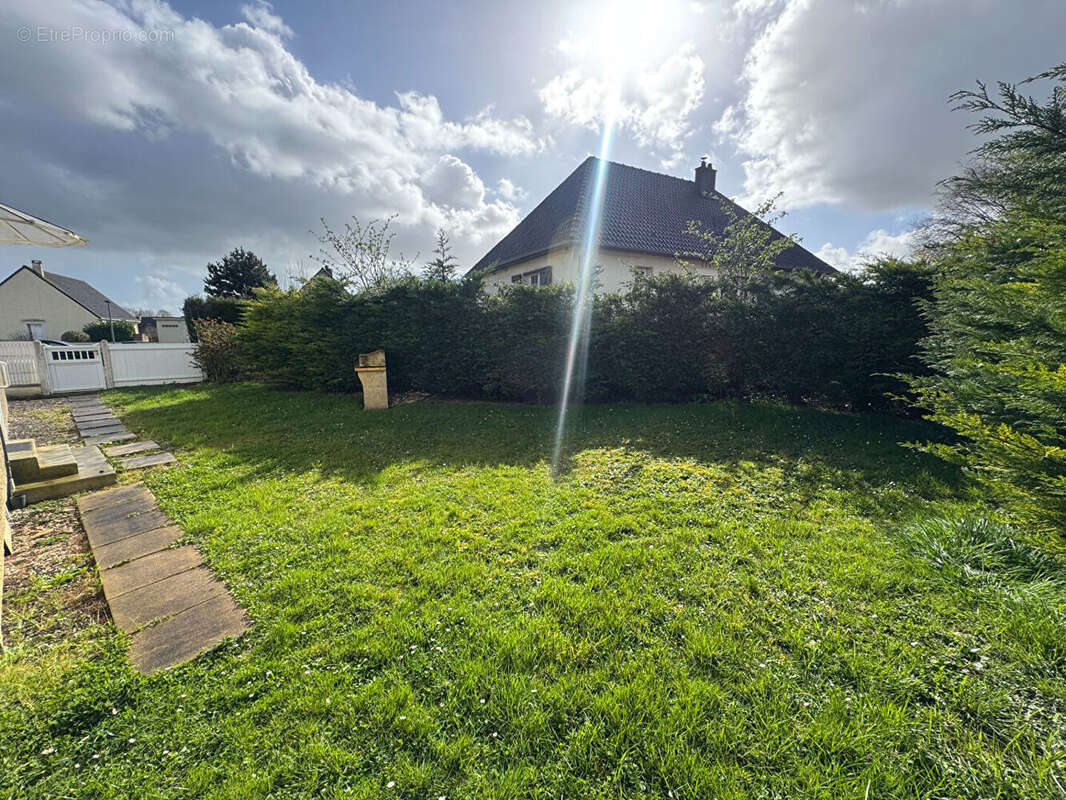 Maison à SANNERVILLE