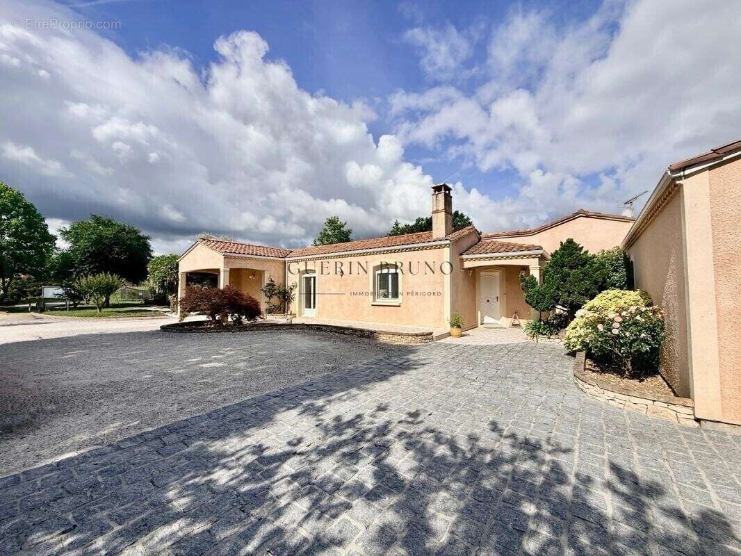 Maison à LAMONZIE-SAINT-MARTIN