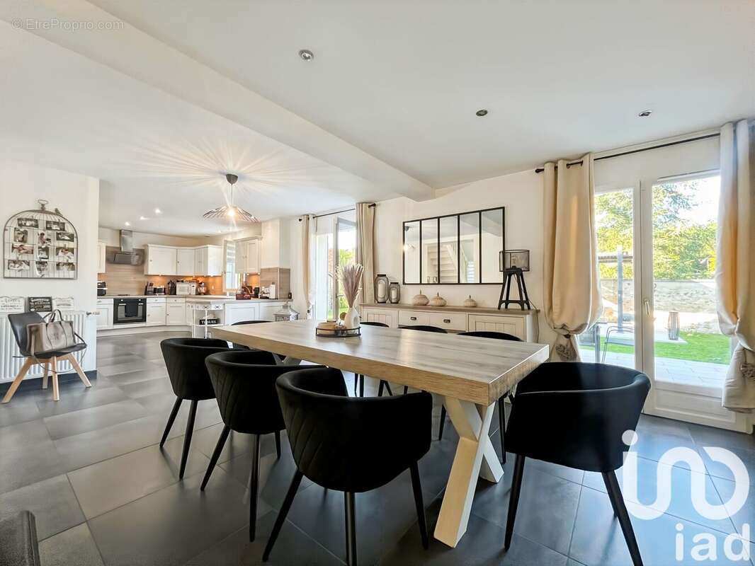 Photo 5 - Maison à VILLECRESNES