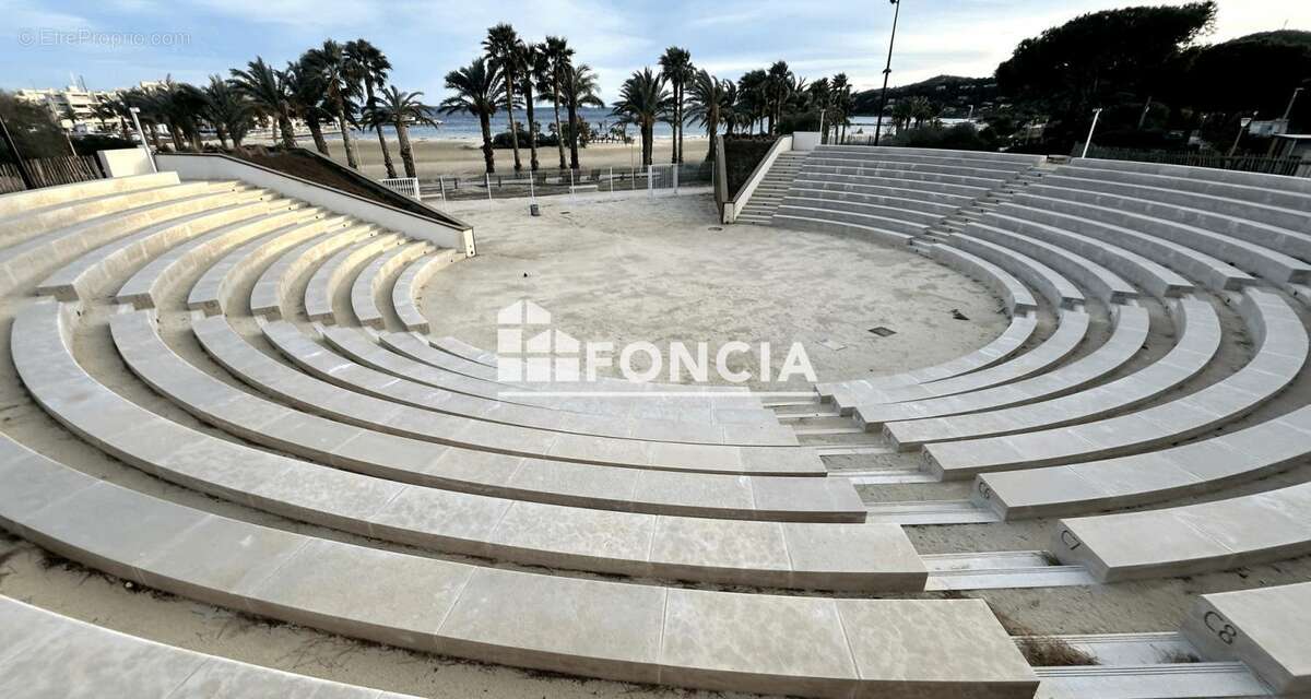 Appartement à BORMES-LES-MIMOSAS