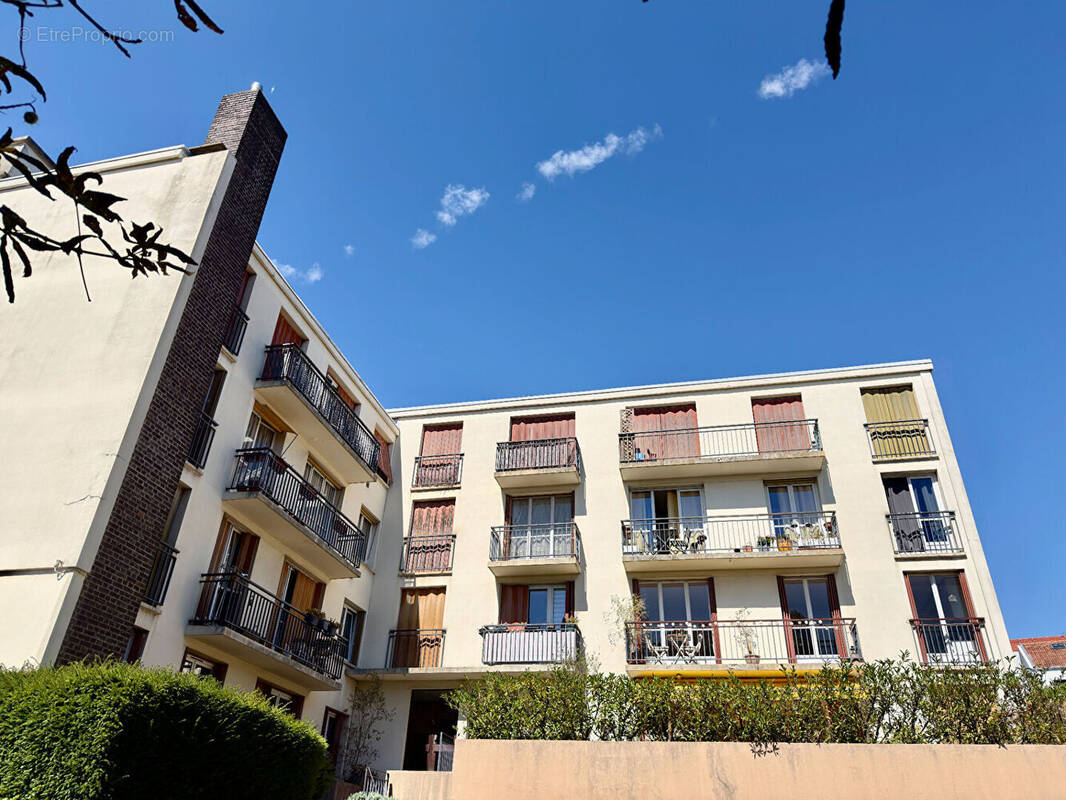 Appartement à FONTENAY-SOUS-BOIS