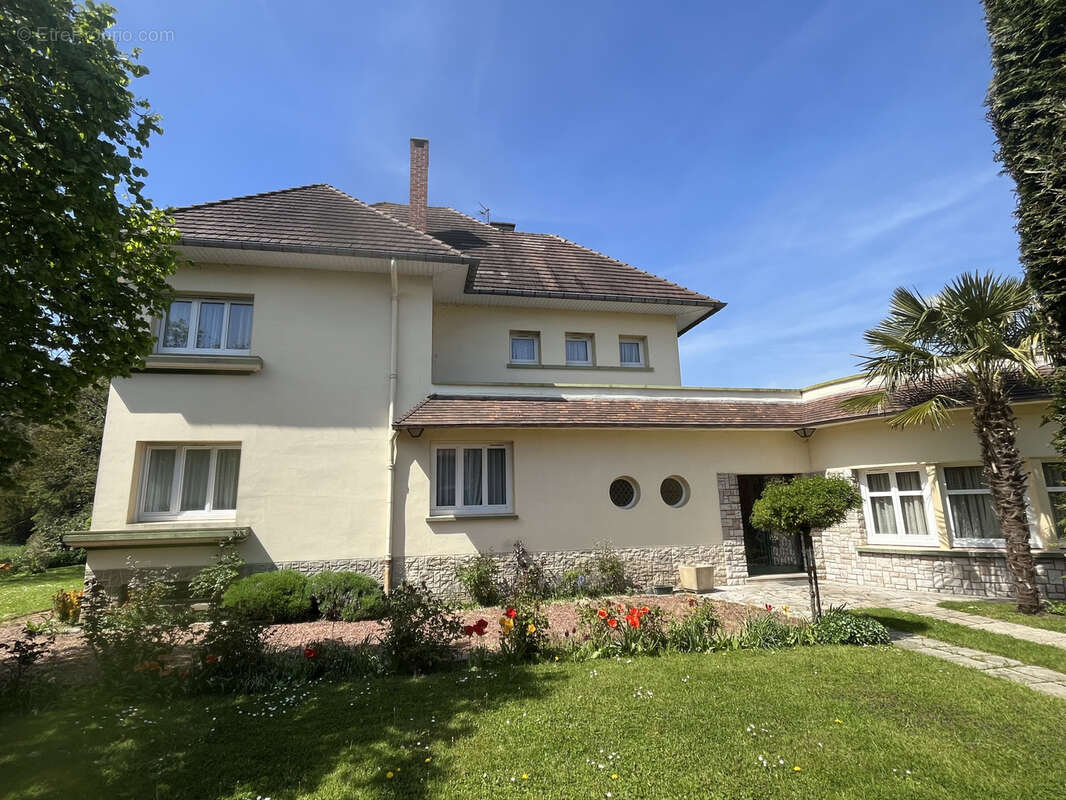 Maison à AUXI-LE-CHATEAU